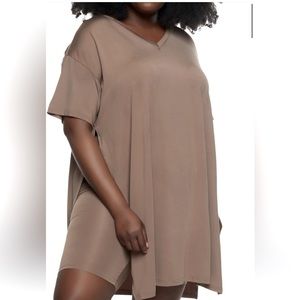 Catherine size 5x shirt